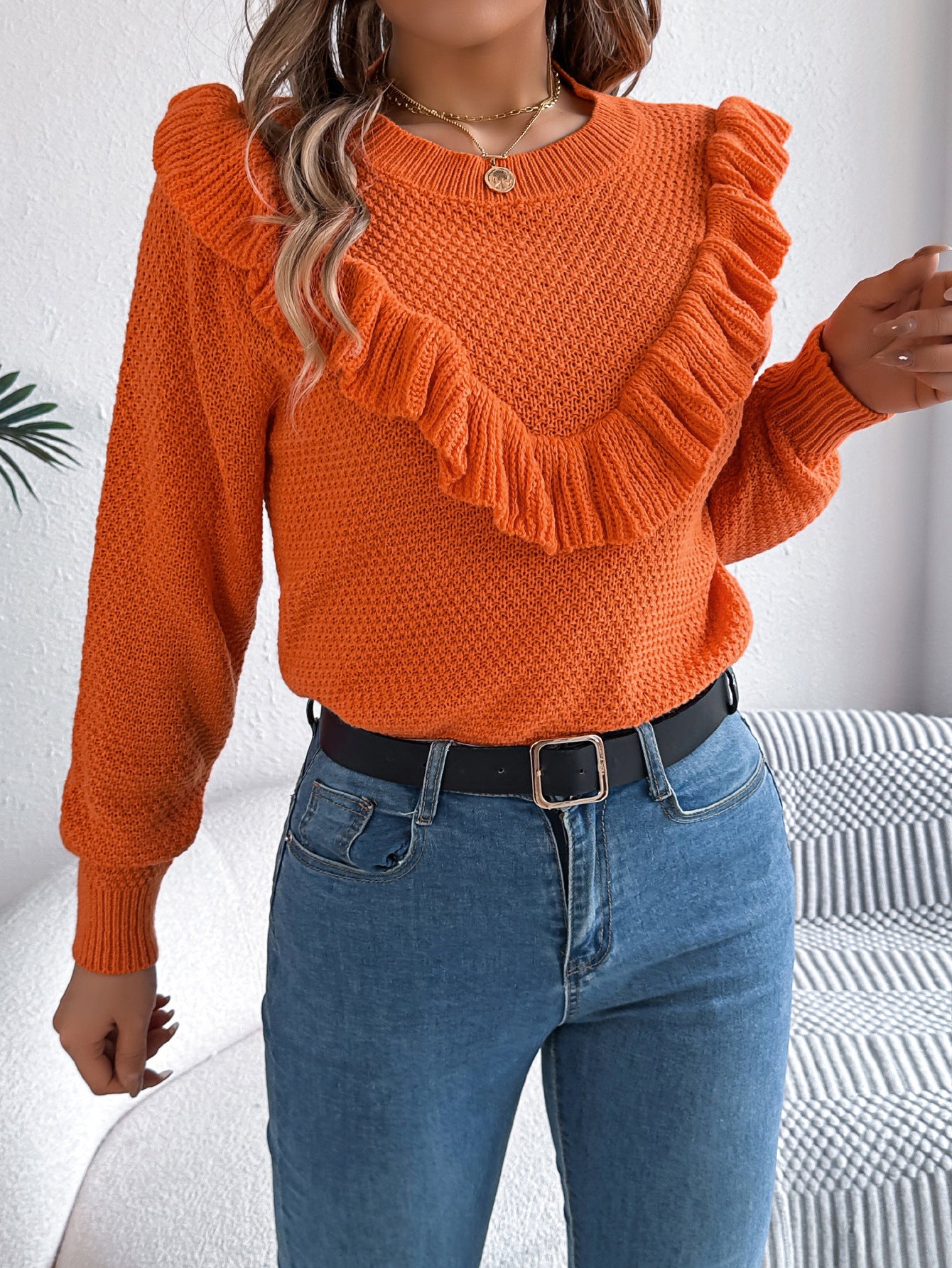Elegant solid color ruffled long sleeved pullover sweater